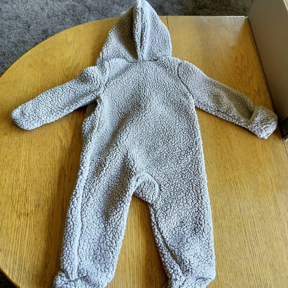 Disney Baby Pooh Brown Fuzzy Hooded Infant one piece  6-9 Months